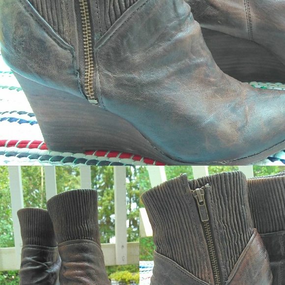 Frye Corby Side Zip Boot - Picture 4 of 6